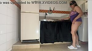 colombian latina stepmom huge cameltoe flashes wet pussy shorts