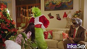 Grinch and Victoria Camargo dirty anal Christmas fuck