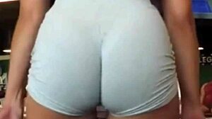 gym babe shakes her juicy ass during intense booty workout session