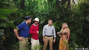 whoa... look at that horned tgirl hula babe gettin' licked...