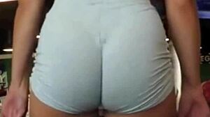 gym babe shakes her juicy ass during intense booty workout session