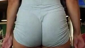 gym babe shakes her juicy ass during intense booty workout session