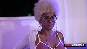 naomi's hairy spots get licked and filled naturally