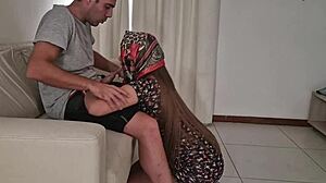 musulmana hijab babe deepthroats my throbbing cock hungrily