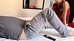 candyboom da chochito pra amigo pra alojar encheu buceta cumshot