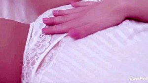 Crimson and Clover Sensual Blowjob Cumshot