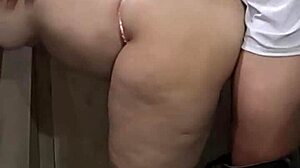 Quick kitchen fuck with hot milf suegra ends in creampie