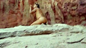 Hey, watch yuri fuck this blonde wife bareback creampie!