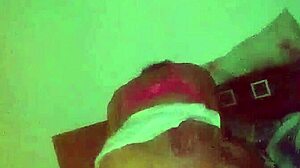 wanna fuck this married woman's tight ass?