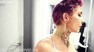 Liberty Jane's Dildo Ride Explodes in Huge Orgasm!