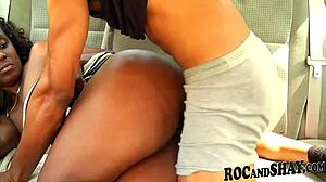 Ebony Couple Rips Clothes For Car Fuck