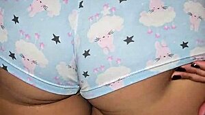 mature woman starts with oral on me then takes it in the ass part 1