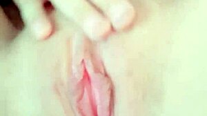 wanna suck my pink pussy so bad today...