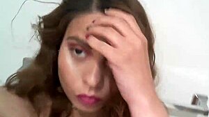 ginger paris pussy drips urine closeup french fetish rip