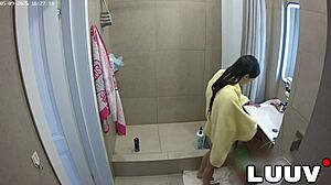 luuv grossy showers shaved pussy flashing for homemade stardom