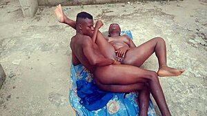 Village Curvy Big Ass Girl Fucks New Boyfriend In Unfinished Building