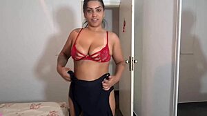 went to the gym horny without panties - getting naughty in the gym