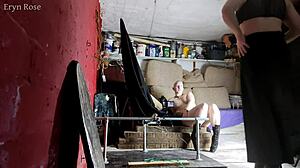 what happens backstage when eryn tests the one bar prison for first time