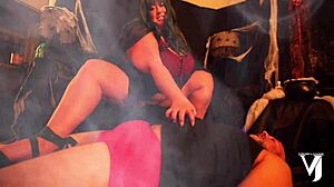 WITCHY BBW HALLOWEEN SISTER SPREADS FOR BROTHER'S HUGE COCK CREAMPIE!