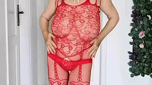 Busty Granny Mariaold Spreads Legs, Close-Up Hairy Pussy In Lingerie Stockings