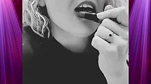 Booty shaking in boyfriend's clothes 💋🍑