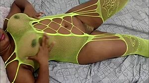 preta fat ass big tits gozando hard on my cock