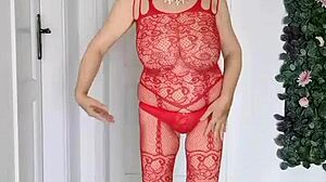 Busty Granny Mariaold Spreads Legs, Close-Up Hairy Pussy In Lingerie Stockings