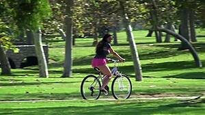 she loves putting out for muscular studs blowjobs and facials 😍💦 muscular cumshot fun