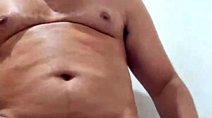 Yuri Gaúcho Brazilian Bear Amateur Handjob Explodes Huge Cumload