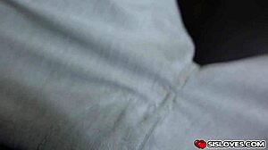 Seductive brunette babe alexis dean craves penis