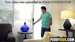 Stepmom gone wrong: Anya Olsen and Jay?