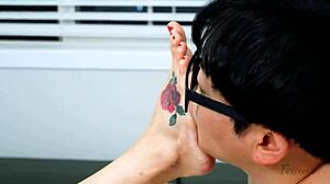 KOREA DIVORCEE TARGETED - COWGIRL RIDES WITH ASS LICKING