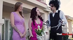 Jessica Ryan Annie King Finger Each Other in Mommy Threesome