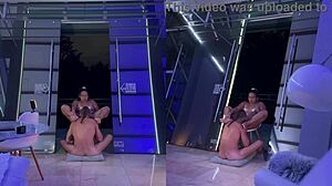 Amateur couple trades oral pussy eating deepthroat blowjob