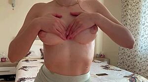 wanna play with my perfect big nipple tits full hd squirting?