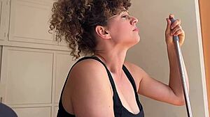 best friend's stepmom shows me wild sex with secular girls hands-on 😈🍑🔥 she rides and bends over perfect!