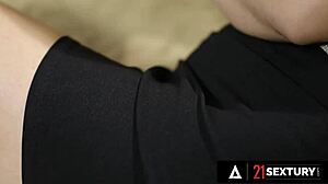 hey naughty shalina devine, let zazie eat that sweet pussy now!