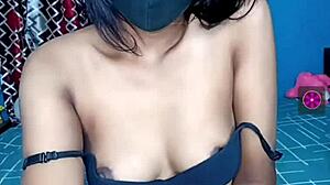 indian babe spreads legs wide for live cam pussy pounding