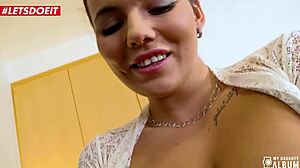 I fuck Vanessa Decker for sexy photos