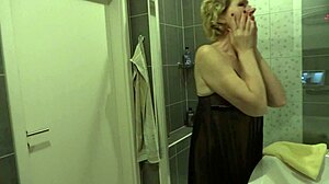 Granny's Shower Moans Build Ultimate Wet Pussy Pleasure