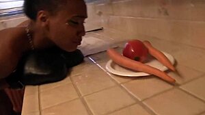 isis love nikki darlin toy gaping big tit pussies wildly