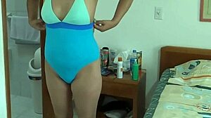 on the beach i shave my hairy pussy then masturbate for stepson