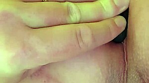 Un Amateur BBW Ass Gets Plug Anal Sodomized Deep in Homemade Hardcore Pounding