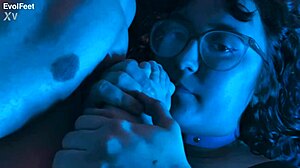 Resist my dirty nylons' sweaty foot smell?