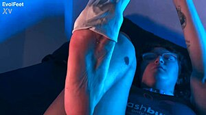 Resist my dirty nylons' sweaty foot smell?