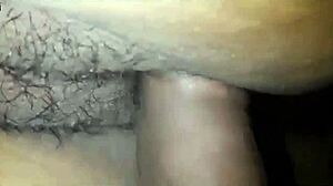 PENETRANDO SU CONCHA PELUDA SHEMALE STYLE