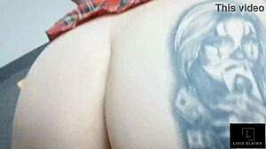 boardroom babe begs fuck me hard on this desk now???