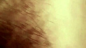 yo amanda that hairy fat pussy looks so juicy when you rub it hard