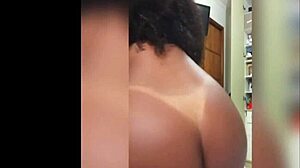 morena da bunda gigante ready for hardcore close-up pounding?