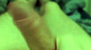 Whip out your big cock while I masturbate naked quick